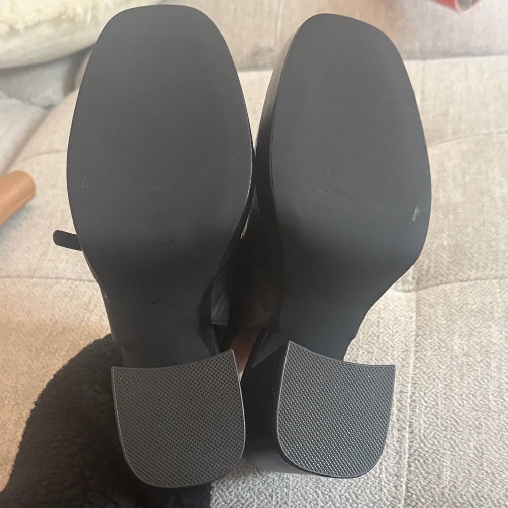 Steve Madden Black Chunky Heel Shoes - Picture 6 of 6